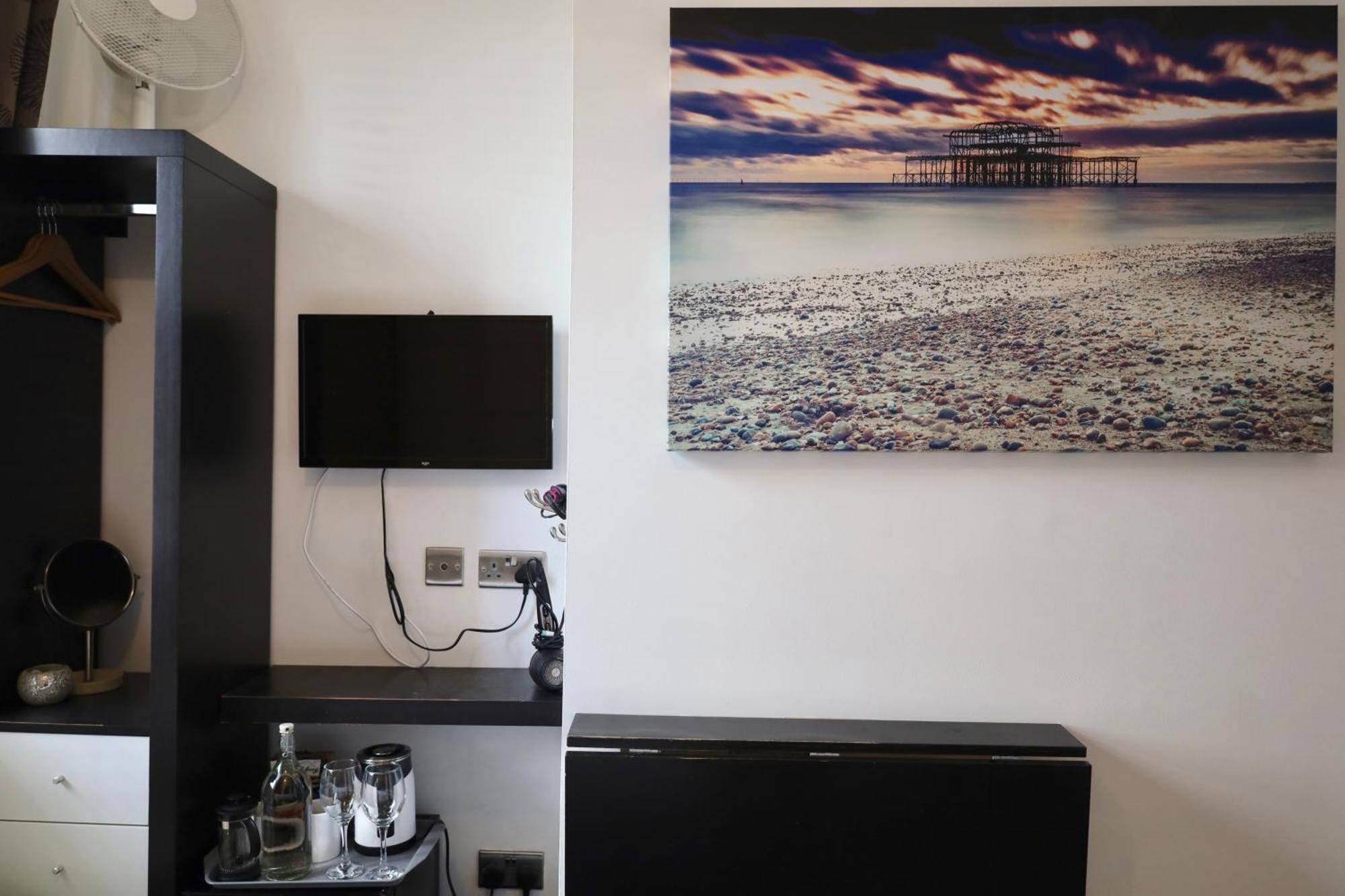 Brighton Inn Boutique Guest Accommodation Стая снимка